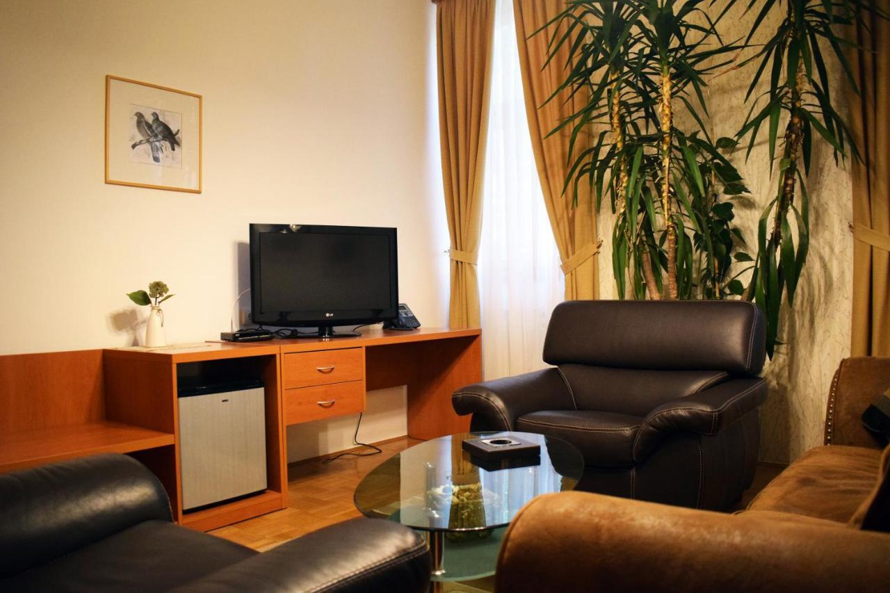 Hotel Hunting House Turija Zewnętrze zdjęcie