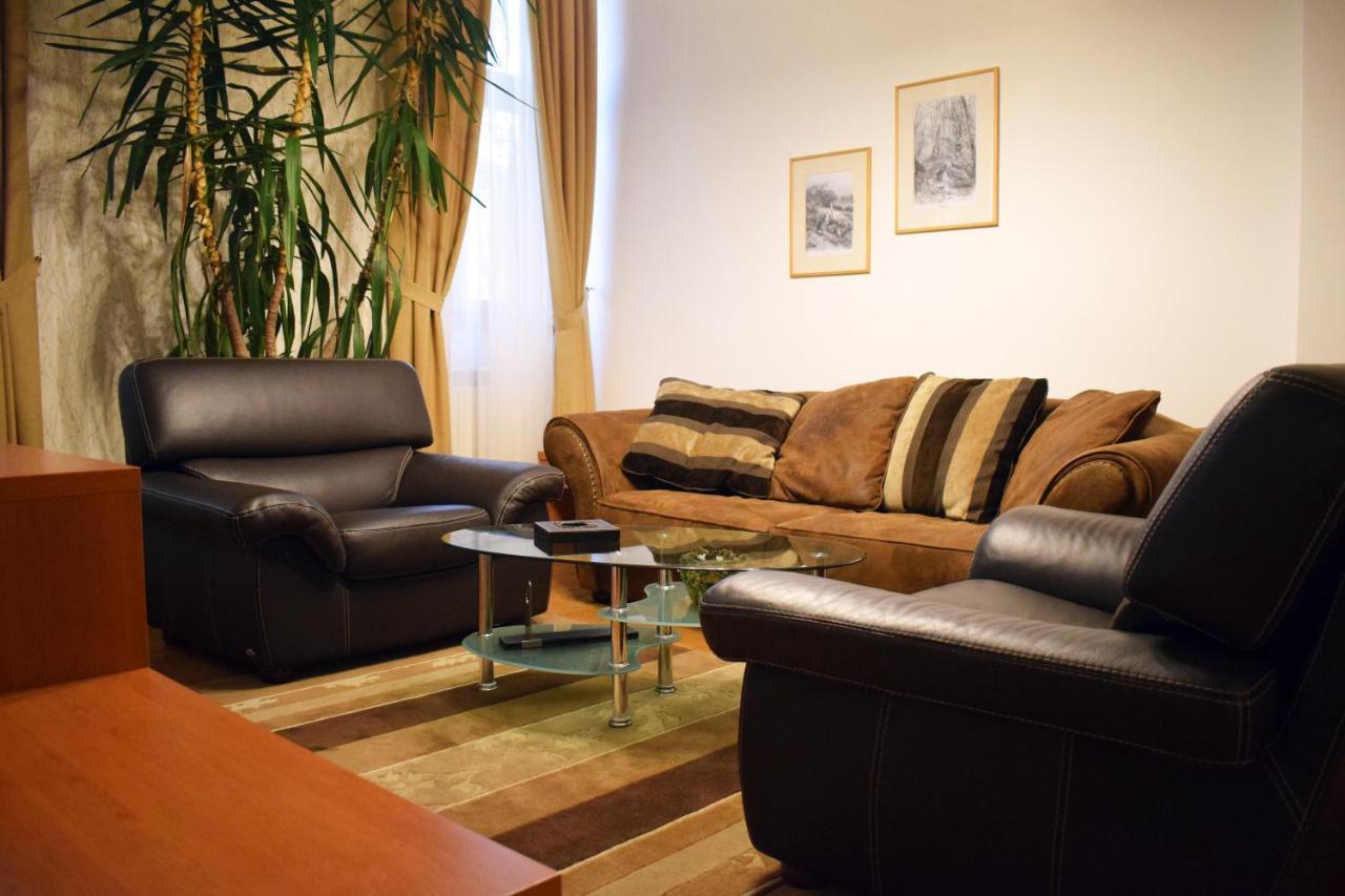 Hotel Hunting House Turija Zewnętrze zdjęcie